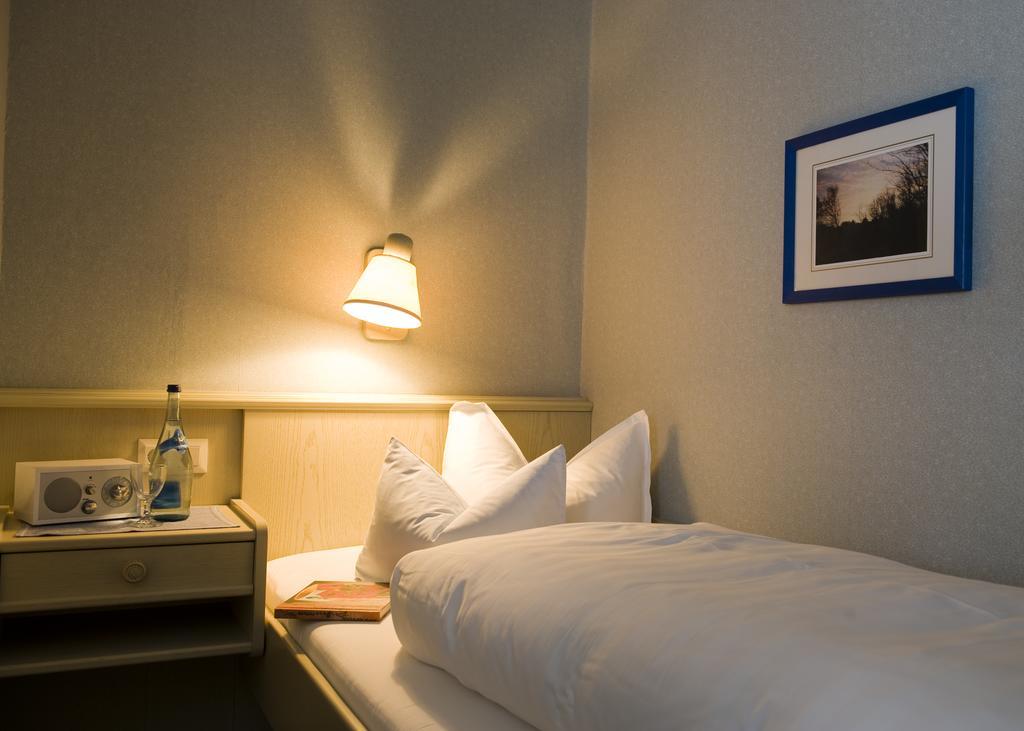 Hotel Friesenhof Wenningstedt-Braderup Zimmer foto